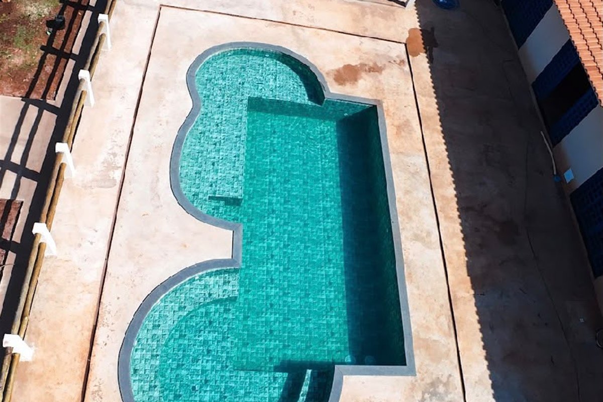 Piscina em formato personalizado